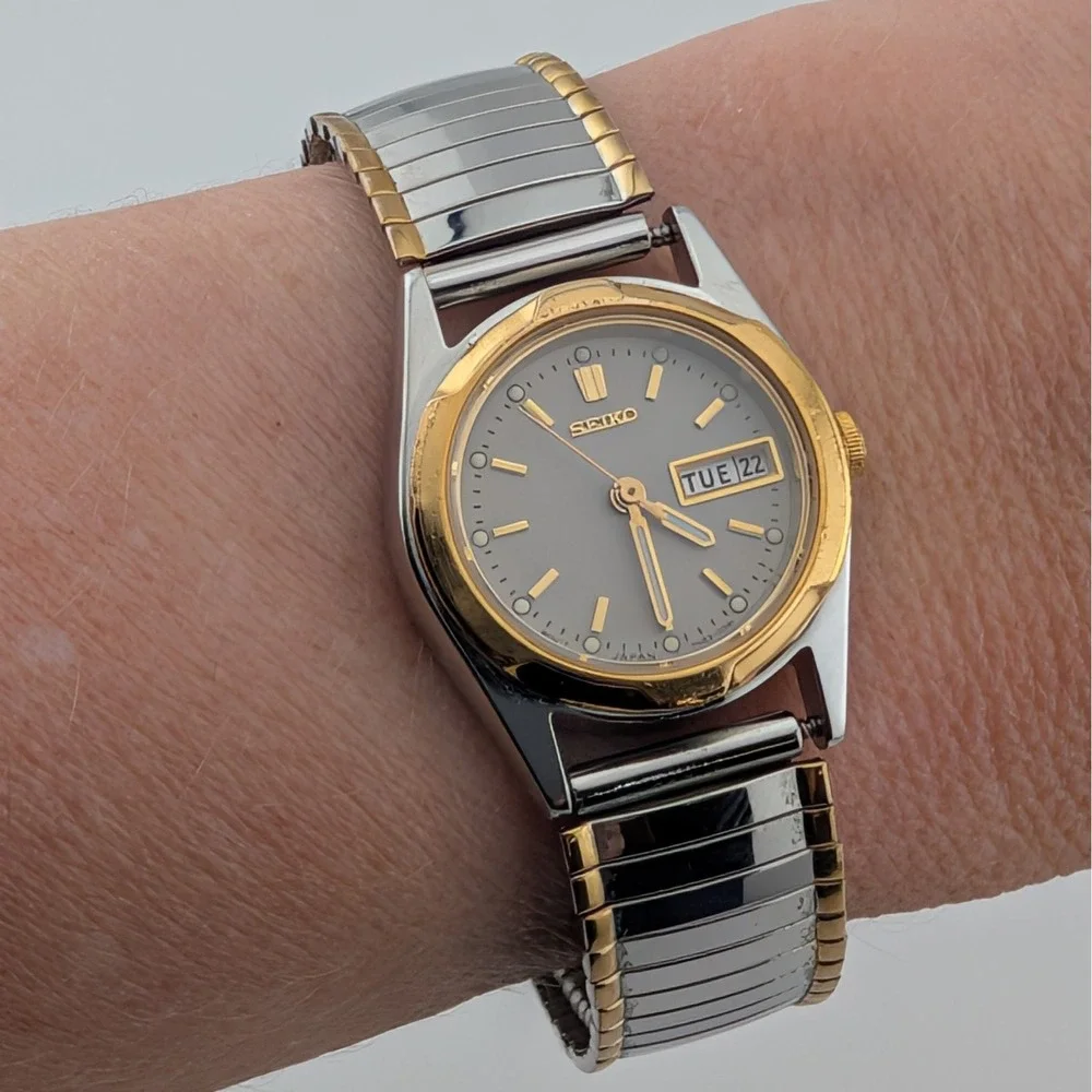 Seiko 7N83-0169 Two Tone‎ Day Date Sapphire Crystal Watch Lume
